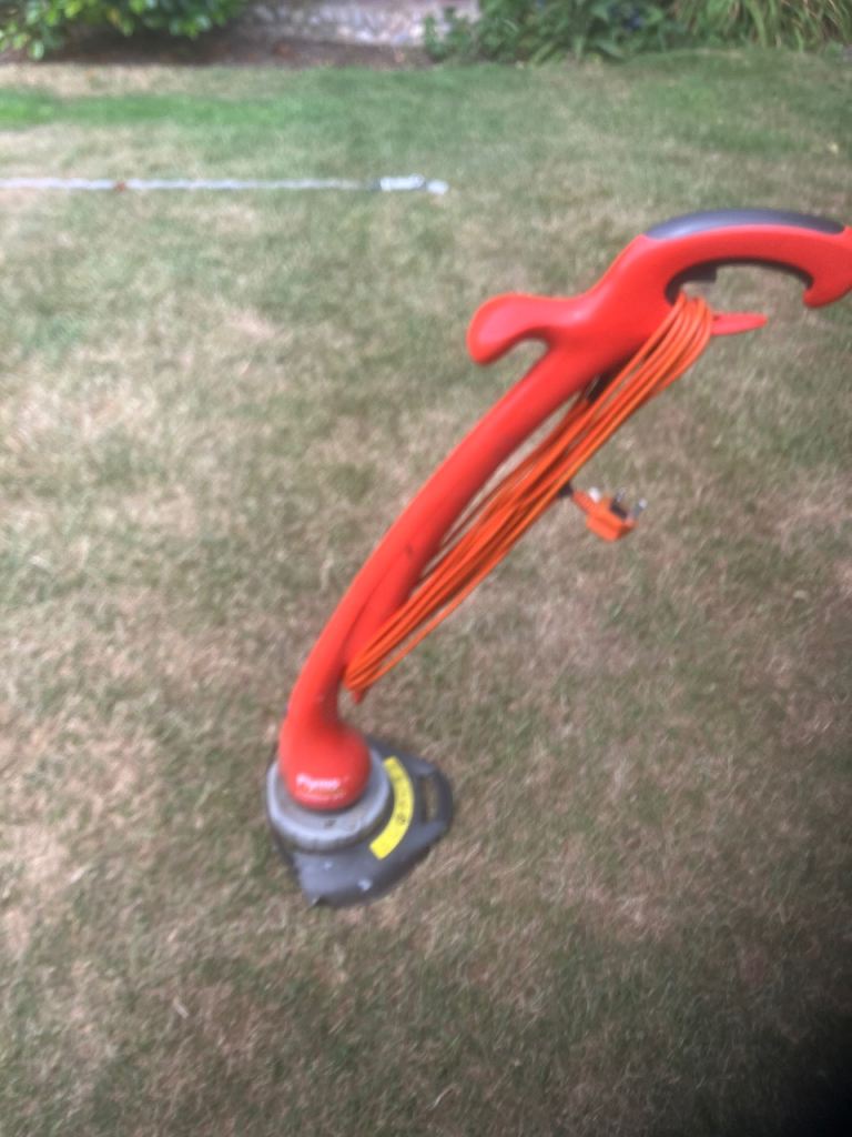 Flymo electric strimmer plus 3 spare spools