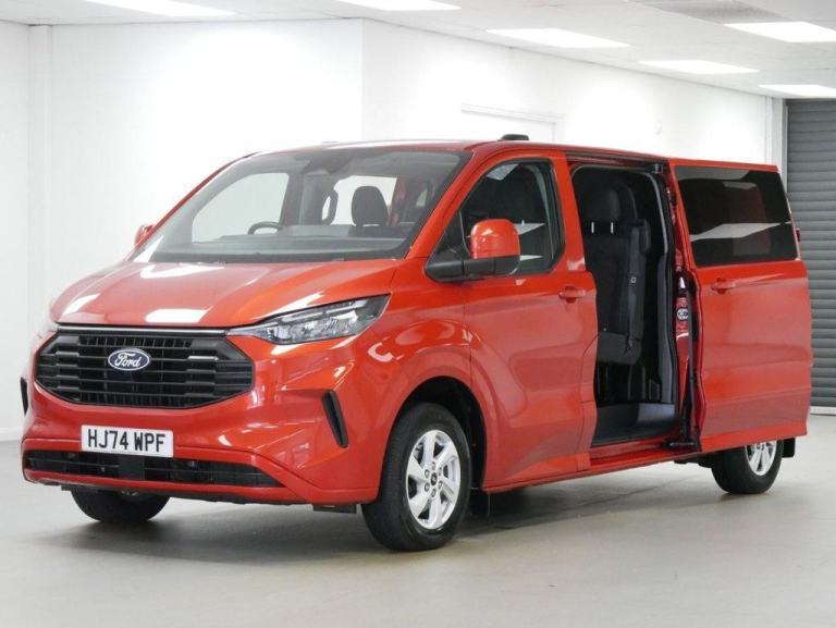 74 FORD TRANSIT CUSTOM 320 2.0 EBL 136 BHP LONG LIMITED 6 SEATER CREW ( NO VAT )