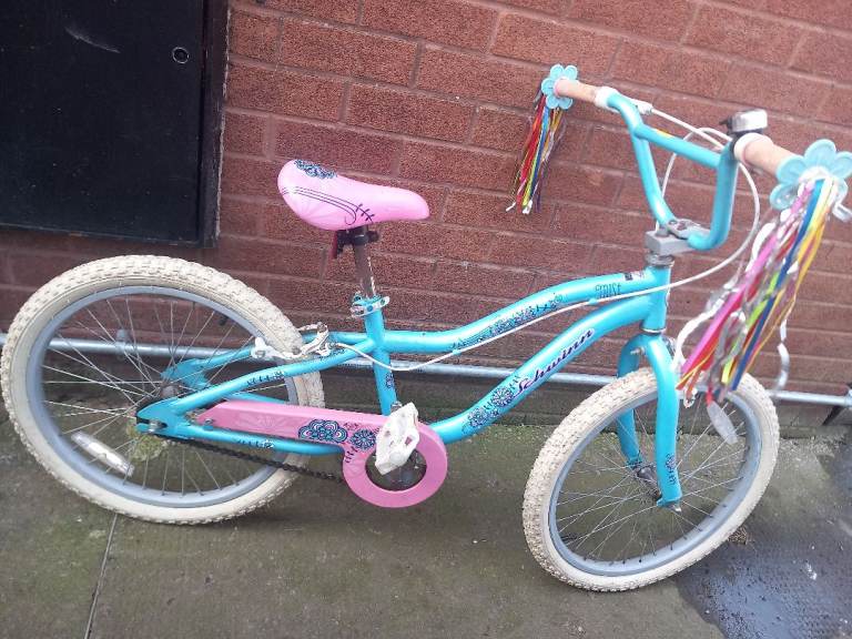 Girls bike