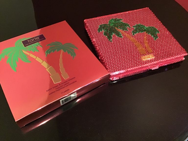 Tarte Palm Trees & Ocean Breeze Magnetic Palette