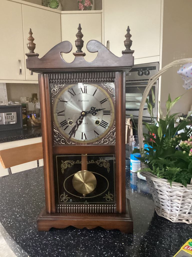 Highlands 31day wall clock 