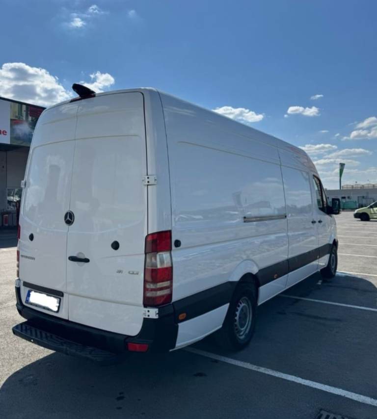 Man and Van / Removals - All Delivery and Collection Services | 24/7 Availability