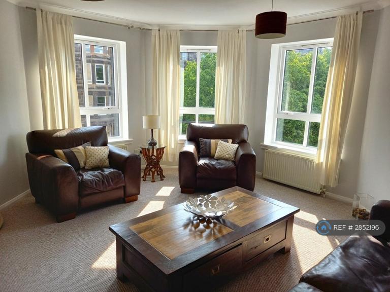 2 bedroom flat in Mcdonald Road, Edinburgh, EH7 (2 bed) (#2852196)