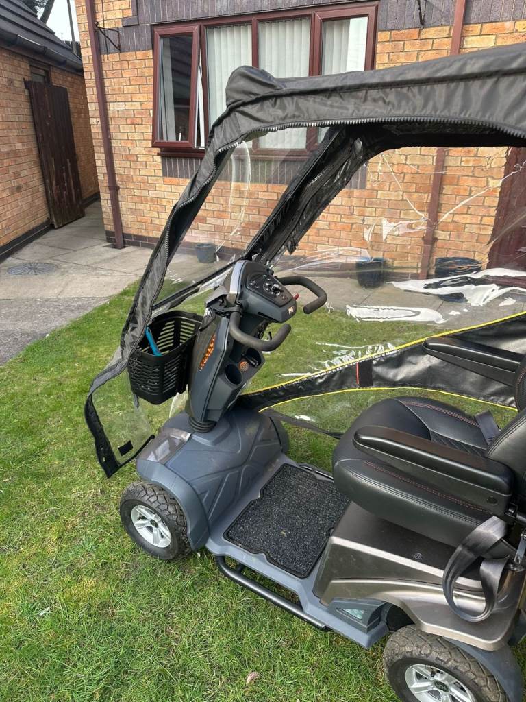 TGA VITA LITE MOBILITY SCOOTER FOR SALE – SILVER - BRAN NEW – 12 MONTHS WARRANTY