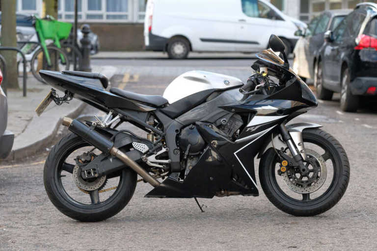  Yamaha R1 Manual