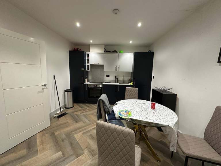 Immaculate One bedroom Ground Floor Flat available to let at Stratsmore House London Road RM7, 