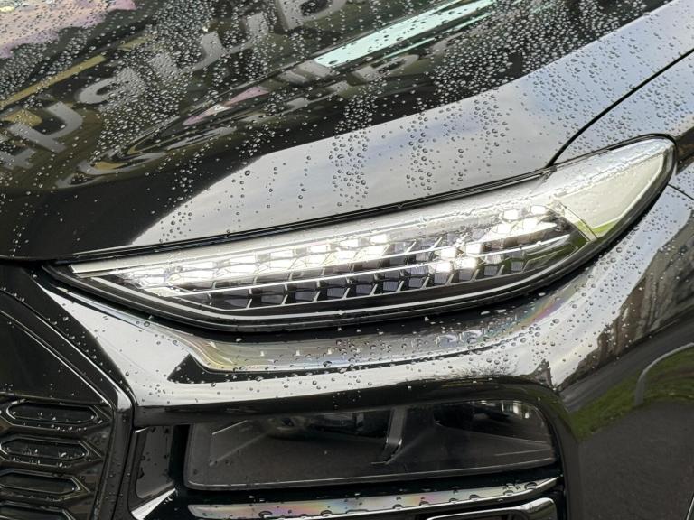  Audi Q6 e-tron 100kWh Edition 1 SUV 5dr Electric Auto quattro (388 ps) Electric Automatic