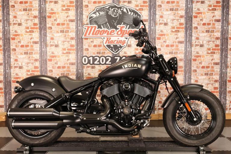 2025 INDIAN CHIEF BOBBER DARK HORSE - ONLY 1,501 MILES - RINEHART EXHAUSTS