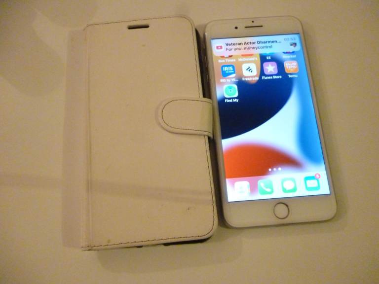  Quality Unlocked for any network Apple I Phone 7 plus mobile phone, case & screen protector....