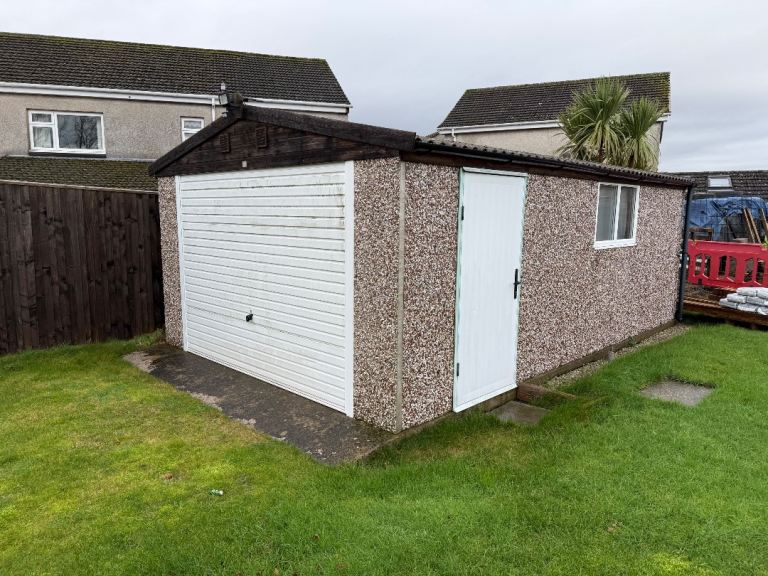 Composite Panel Garage 6.1 x 3.8m