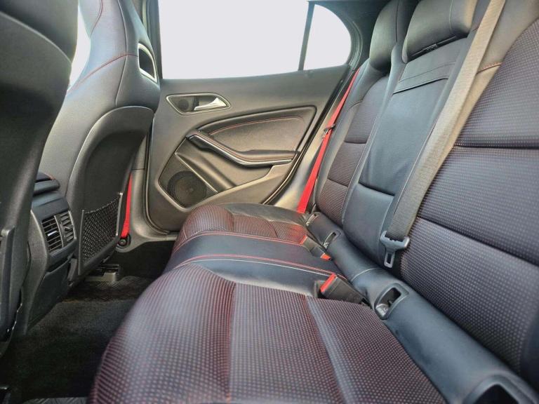 2016 Mercedes-Benz GLA GLA 220d 4Matic AMG Line 5dr Auto [Prem Plus] ESTATE DIESEL Automatic