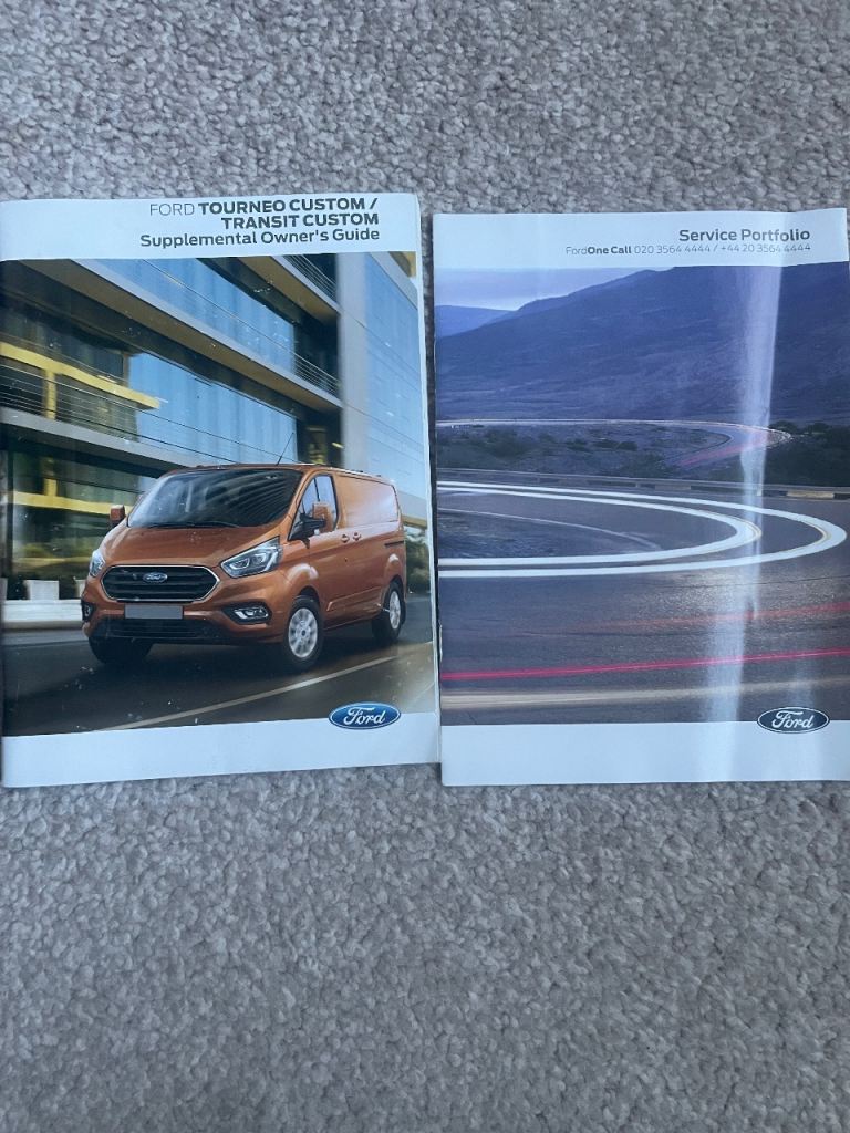 Ford Tourneo Custom / Transit Custom Owner's Guide & Service Portfolio