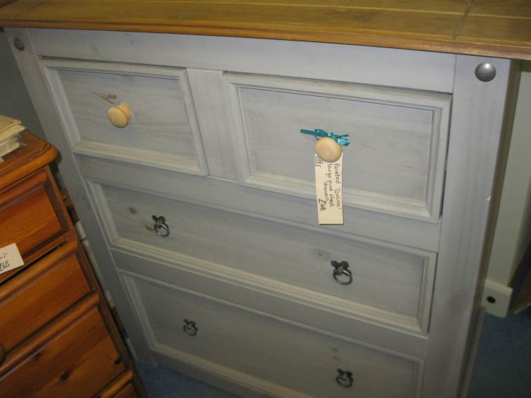 image for LARGE GREY PAINTED CHEST OF 4 DRAWERS. ALOT OF STORAGE WITHIN. DELIVERY AVAILABLE
