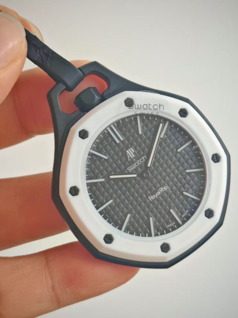 Swatch ap royal pop