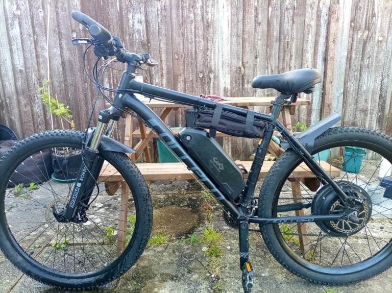 E bike 1500w 52v 15AH battery  Carrera vengeance large frame