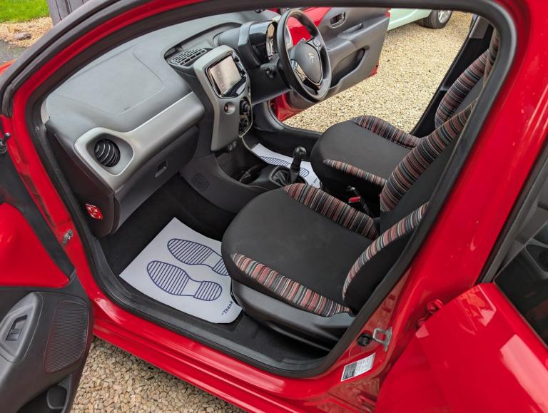 2017 Citroen C1 1.0 VTi Feel 5dr Red Hatchback Manual  HATCHBACK Petrol Manual