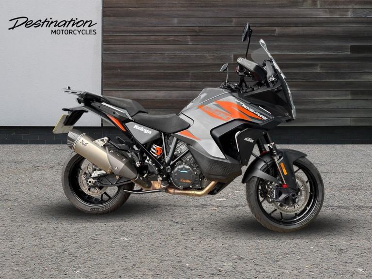 2022 KTM 1290 SUPER ADVENTURE S 21 black Manual