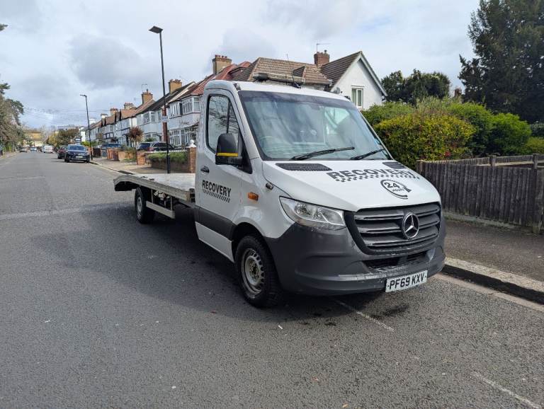 2020 Mercedes sprinter LwB recovery truck 