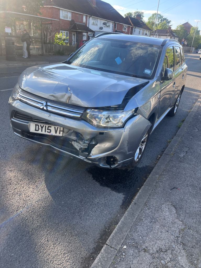 Mitsubishi, OUTLANDER, Estate, 2015, Other, 1998 (cc), 5 doors