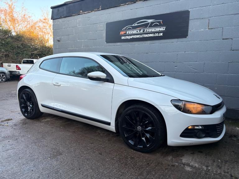 2013 Volkswagen Scirocco 2.0 TDi BlueMotion Tech GT 3dr [Nav/Leather] COUPE Diesel Manual