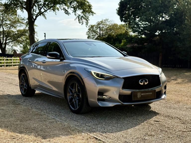 INFINITI Q30 2.0 T Sport 2019