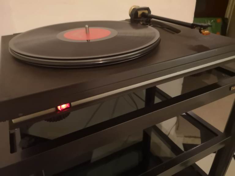 Systemdek transcription 2 speed record player with Helius Scorpio arm