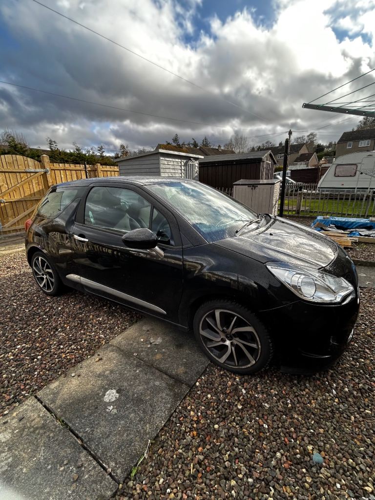 DS, DS 3, Hatchback, 2015, Manual, 1199 (cc), 3 doors