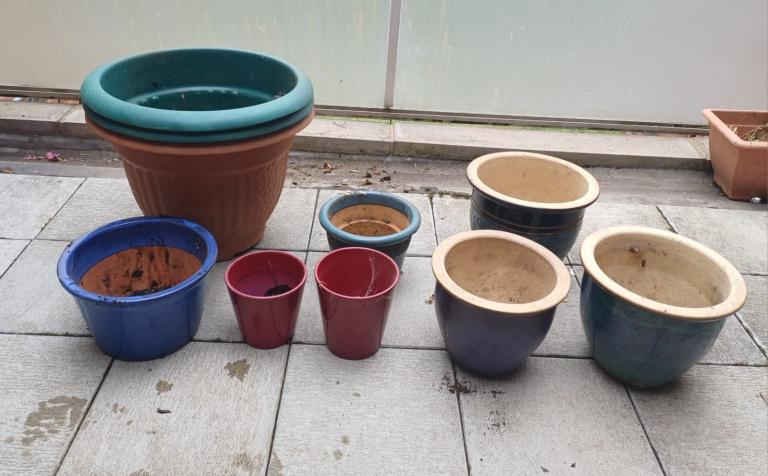 10 Various Sized Garden Pots