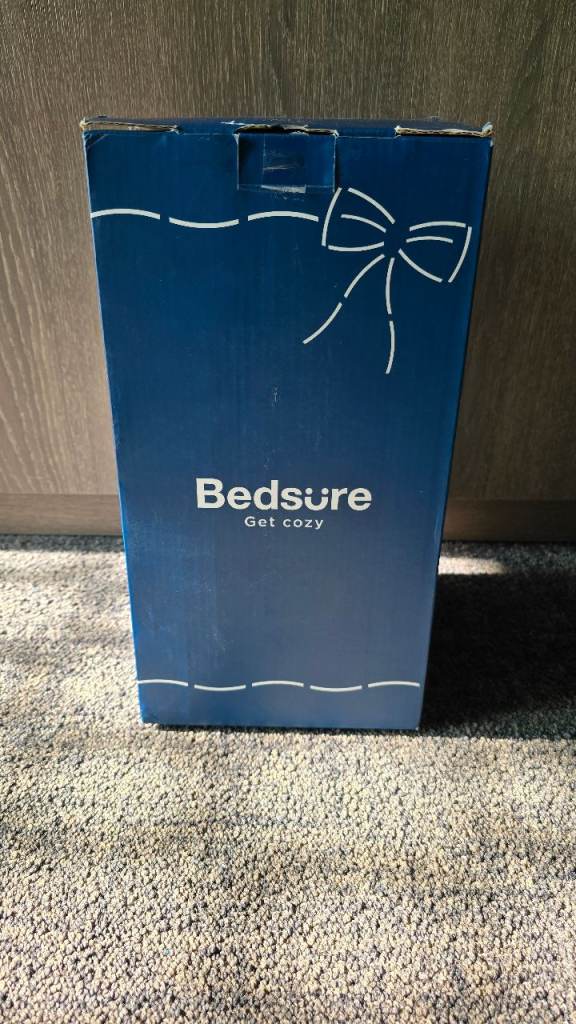 [Unopened + Unused] Bedsure Sherpa Fleece Throw Blanket - Thick, Silver Grey, Twin, 150x200cm
