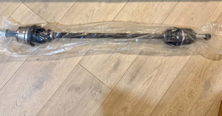 Drive Shaft Front Right For Fiat Punto Evo Grande Punto 199 OEM 55700559