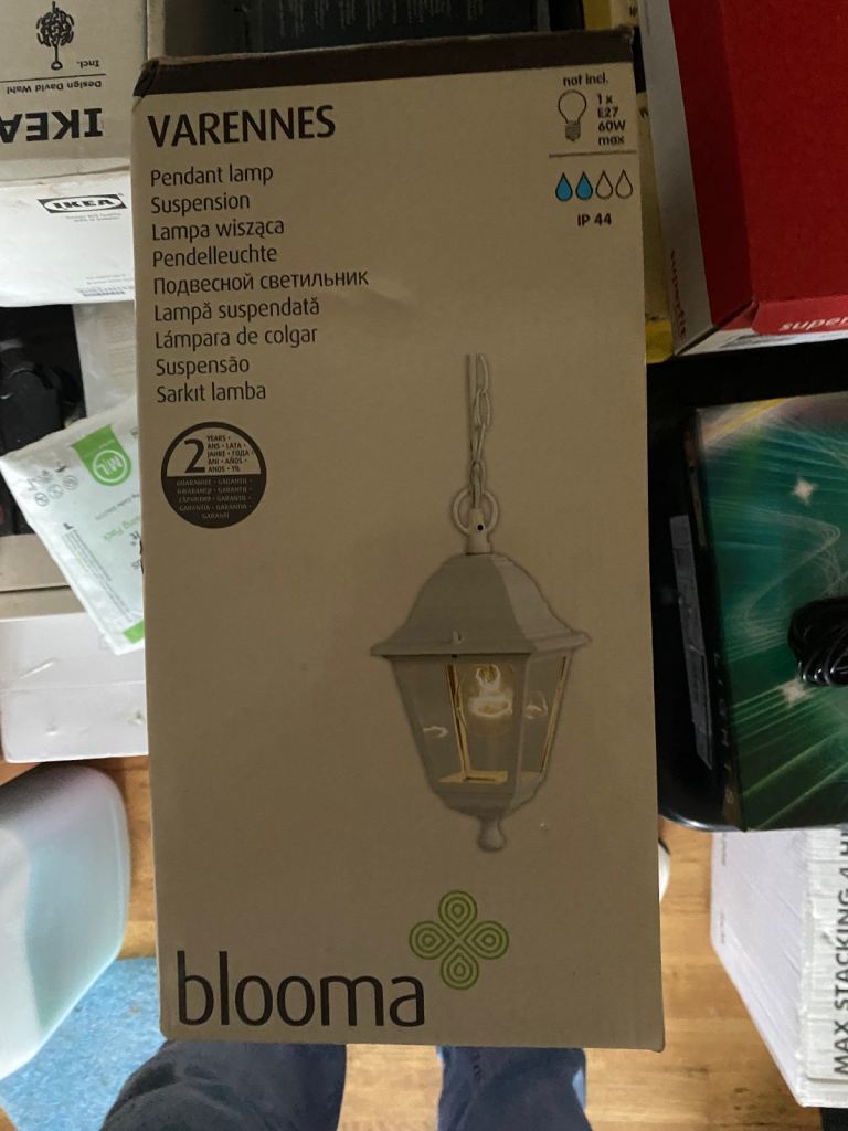 Varennes blooma pendant light 