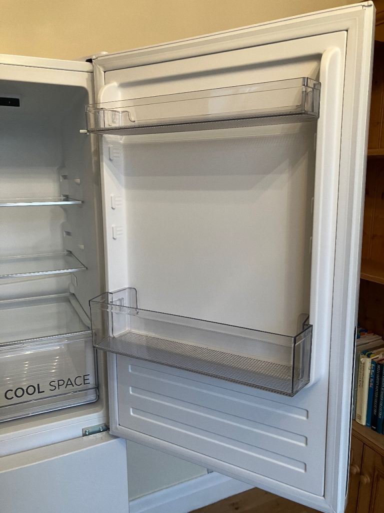 Hoover Fridge Freezer, never used, in excellent condition