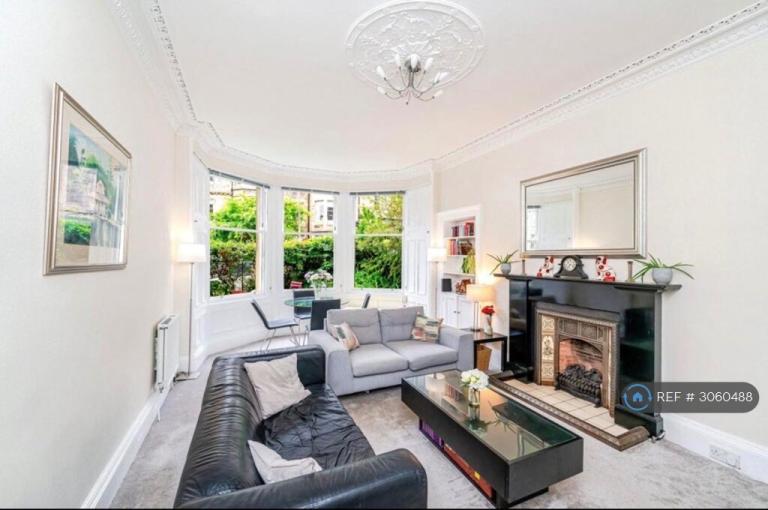 3 bedroom flat in Spottiswoode Street, Edinburgh, EH9 (3 bed) (#3060488)