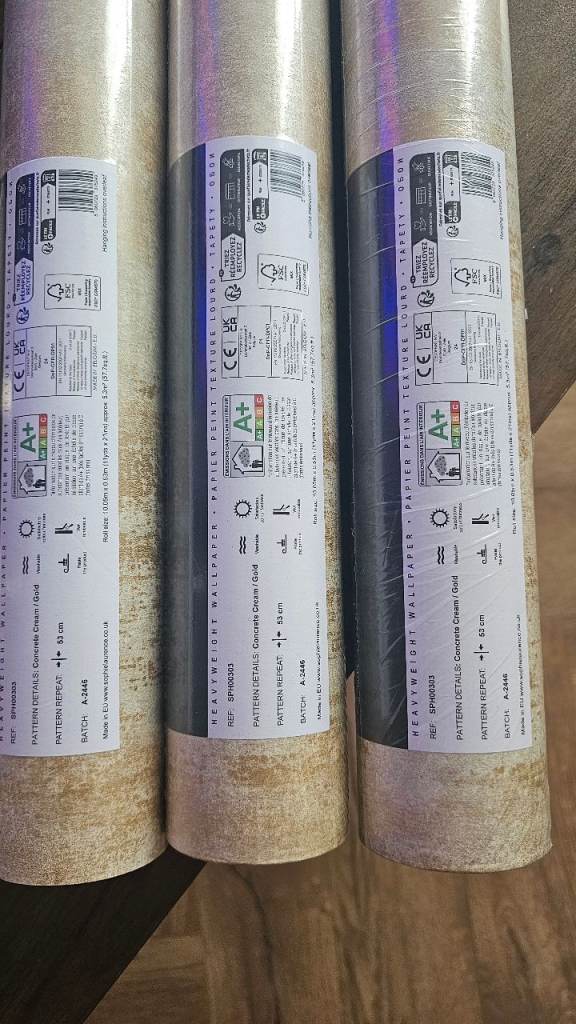 3 Rolls Sophie Laurence Wallpaper – Brand New
