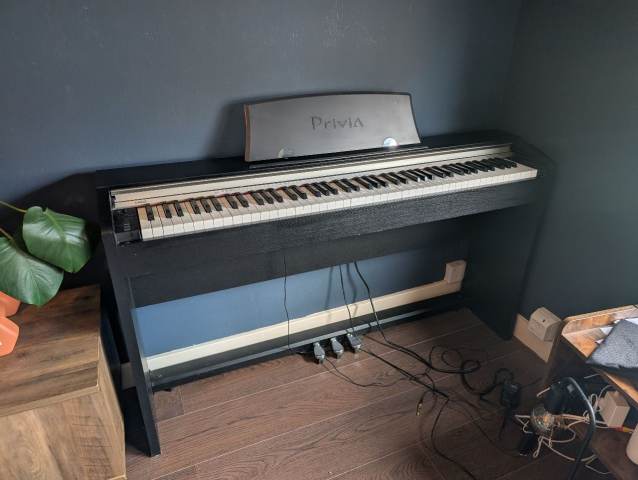 Casio Privia PX-730 Digital Piano, £250.00 for Sale in East End