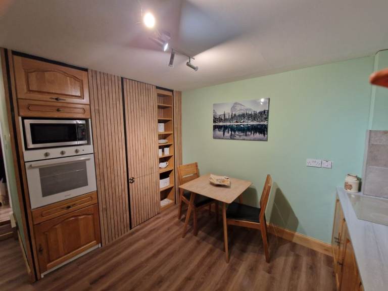 2 bedroom ground floor flat
