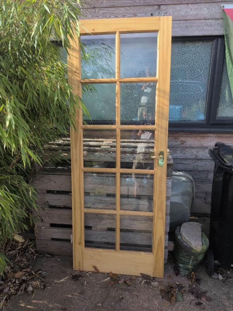 Free internal door