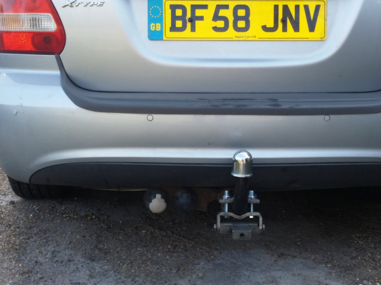 SWAN NECK towbar stabiliser adapter.