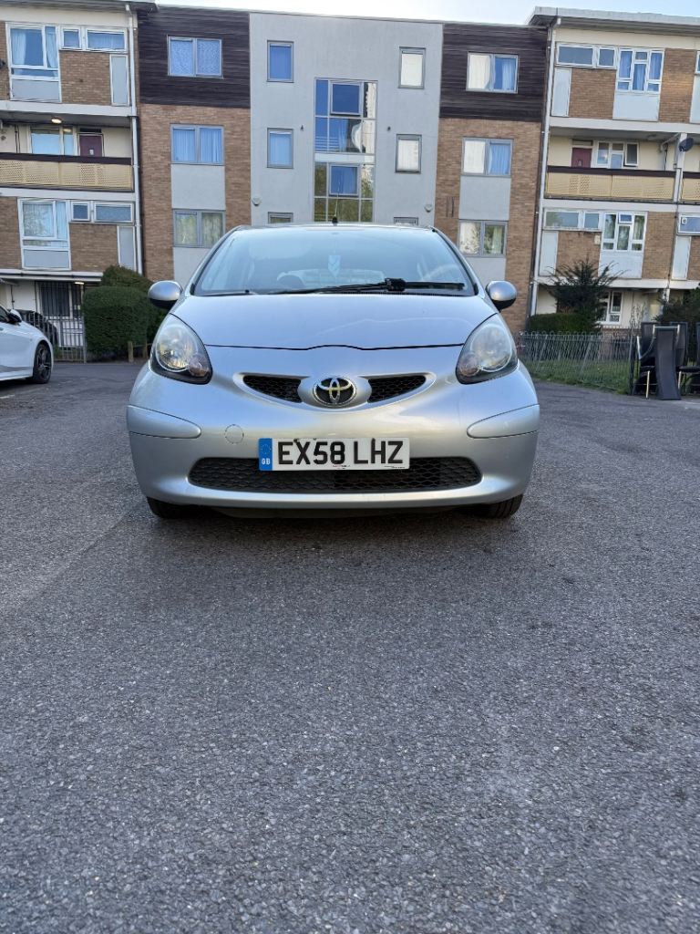 Toyota, AYGO, Hatchback, 2008, Manual, 998 (cc), 5 doors