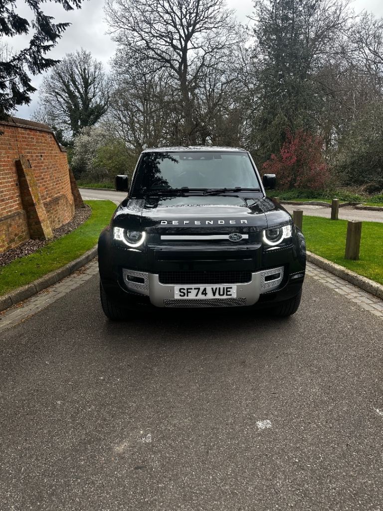 Land Rover Defender 90 XS Edition (2024)