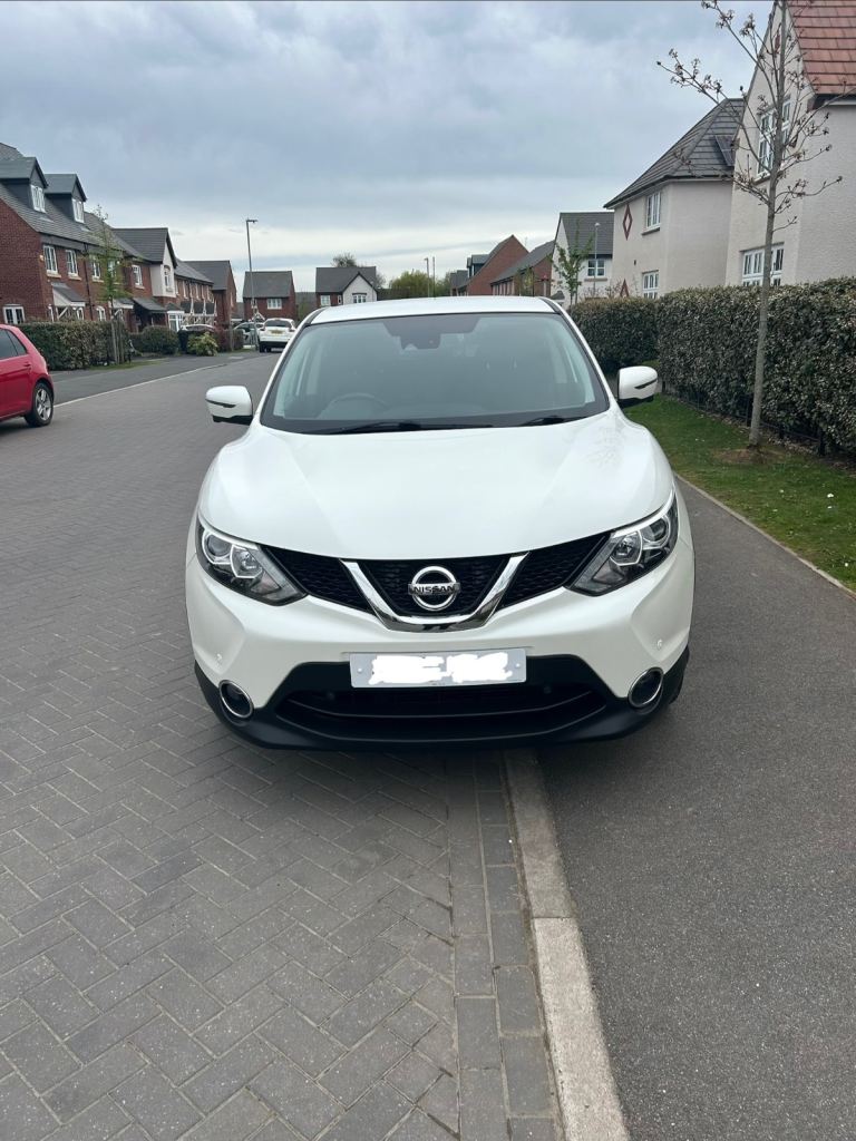 Nissan QASHQAI - Genuine Low Mileage
