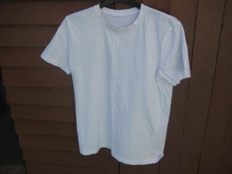 2 White 100% Cotton T Shirts, One for Age 13 & One for Age 15: 2 for £3.00