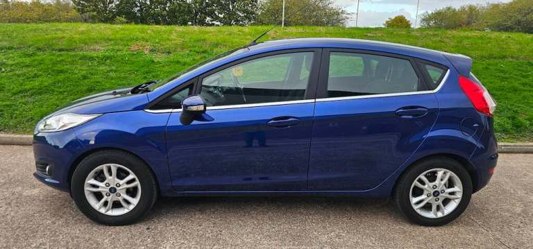 2015 Ford Fiesta ZETEC Hatchback Petrol Manual