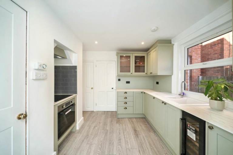 Short let - 3 bed house 