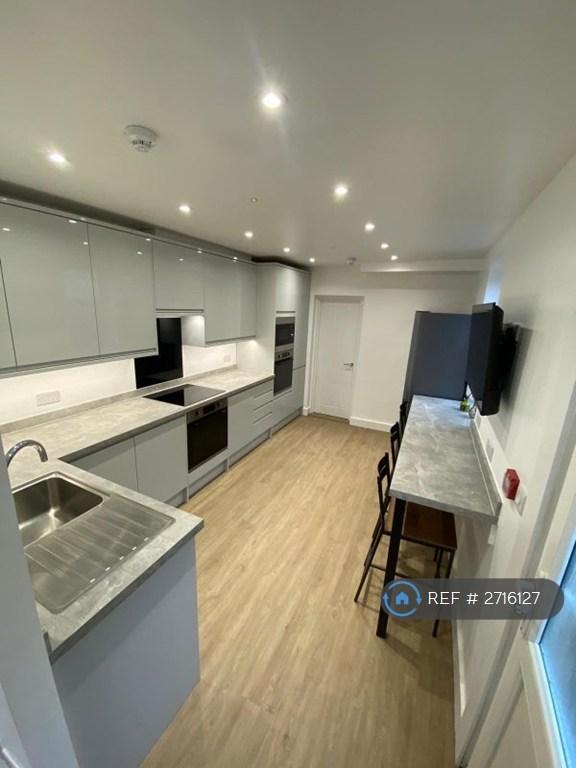 1 bedroom in Canterbury Street, Gillingham, ME7 (#2716127)