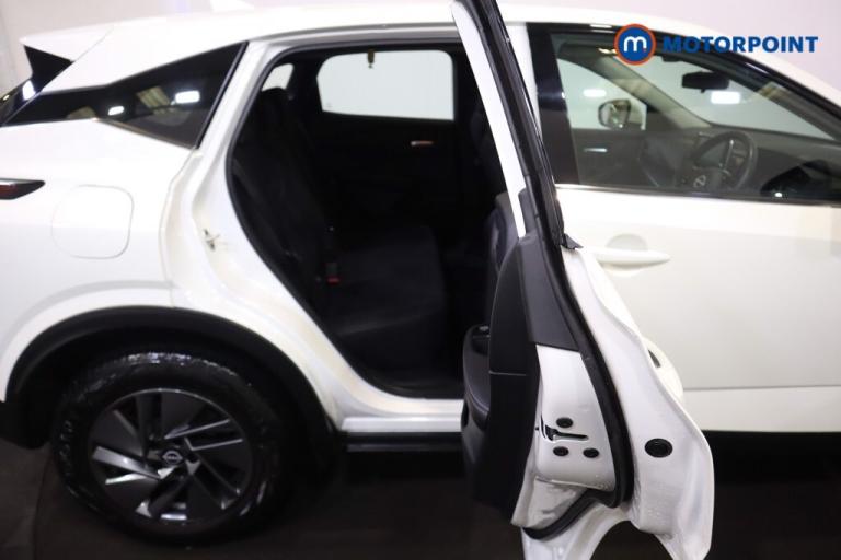 2022 Nissan Qashqai 1.3 DiG-T MH Acenta Premium 5dr SUV Petrol Manual