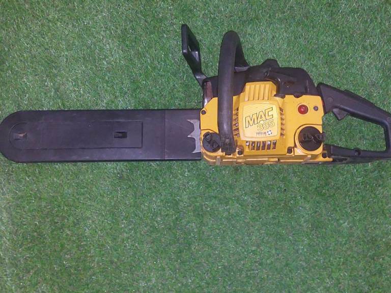 Mcculloch petrol chainsaw  (mac335)