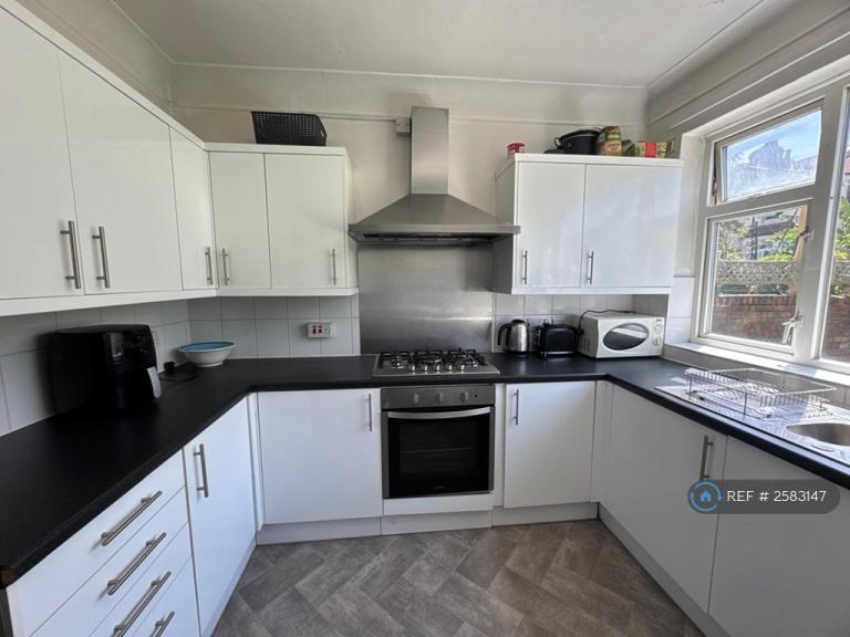 5 bedroom house in Brentry Road, Bristol, BS16 (5 bed) (#2583147)