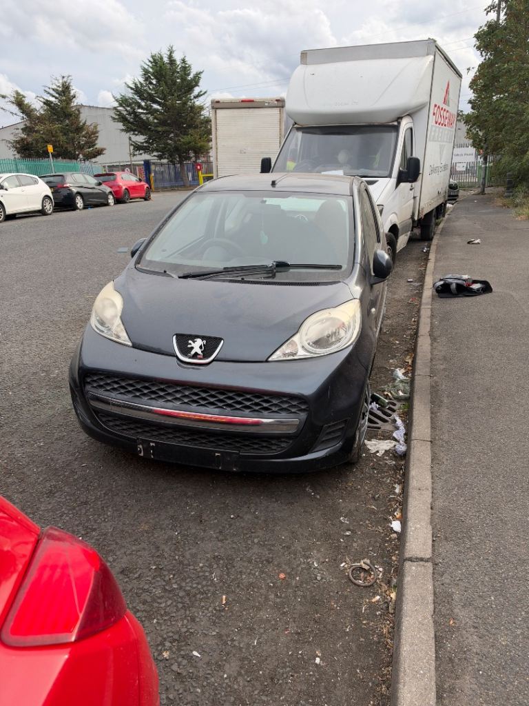 Peugeot, 107, Hatchback, 2009, Manual, 998 (cc), 3 doors