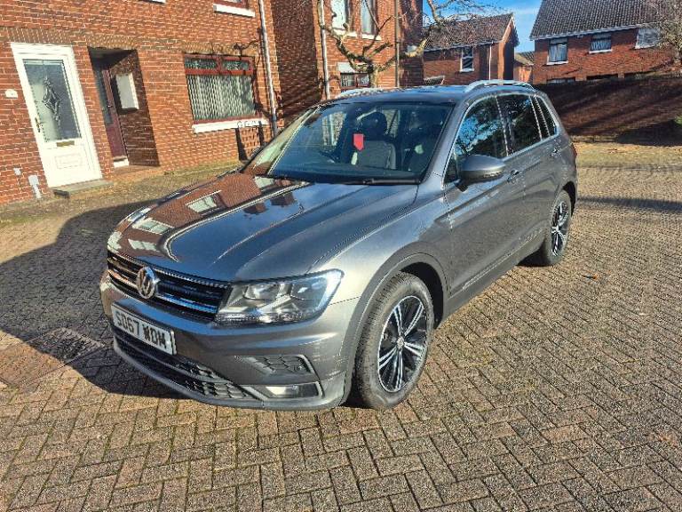 Volkswagen, TIGUAN, Estate, 2017, Manual, 1968 (cc), 5 doors